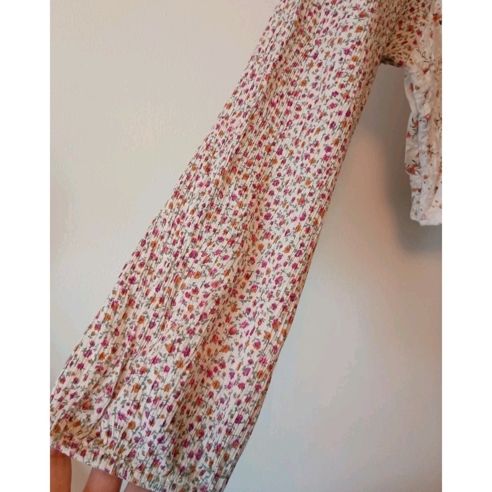 American Eagle Floral Patchwork Eyelet Cropped Bl… - image 6